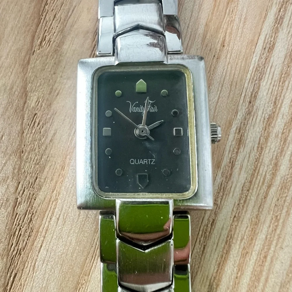 Vanity fair ladies rectangular silver tone watch NEW BATTERY